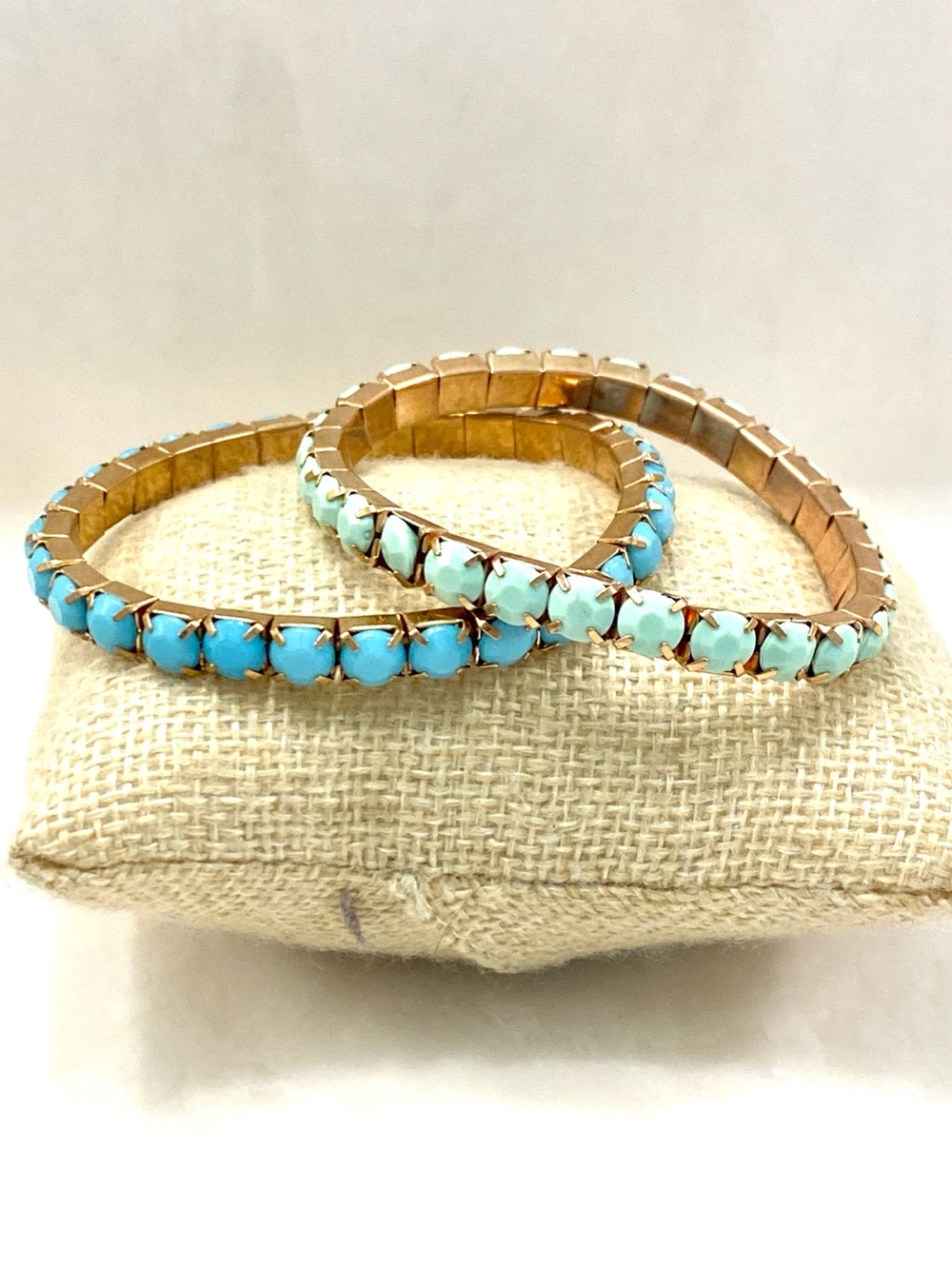 Set of 2 Vintage Gold Tone Turquoise Mint Blue Cabochon Stretch Bracelets Stack